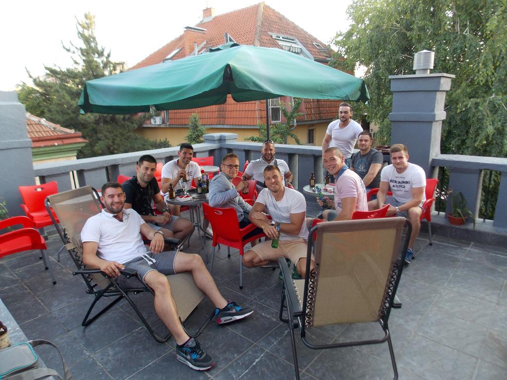 Guest House Miss Depolo Belgrád Kültér fotó
